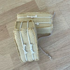 Americans Girl Doll hay bales and lead rope.  Like new